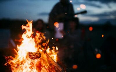Domek na Kaszubach dla romantycznych dusz – wieczory przy ognisku